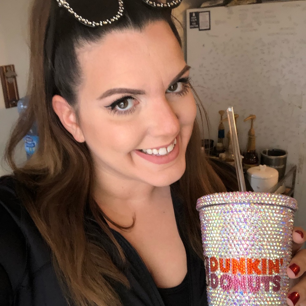 Meet your Posher, Helen